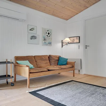 Lovely In With House Sea View