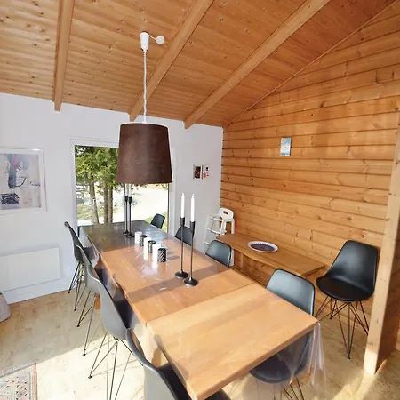 2 Bedroom Gorgeous Home In Ebeltoft *