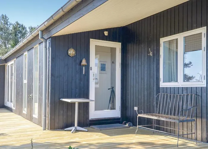 Holiday home 18 *