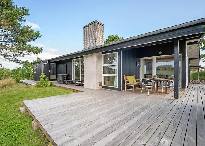 18 Holiday home